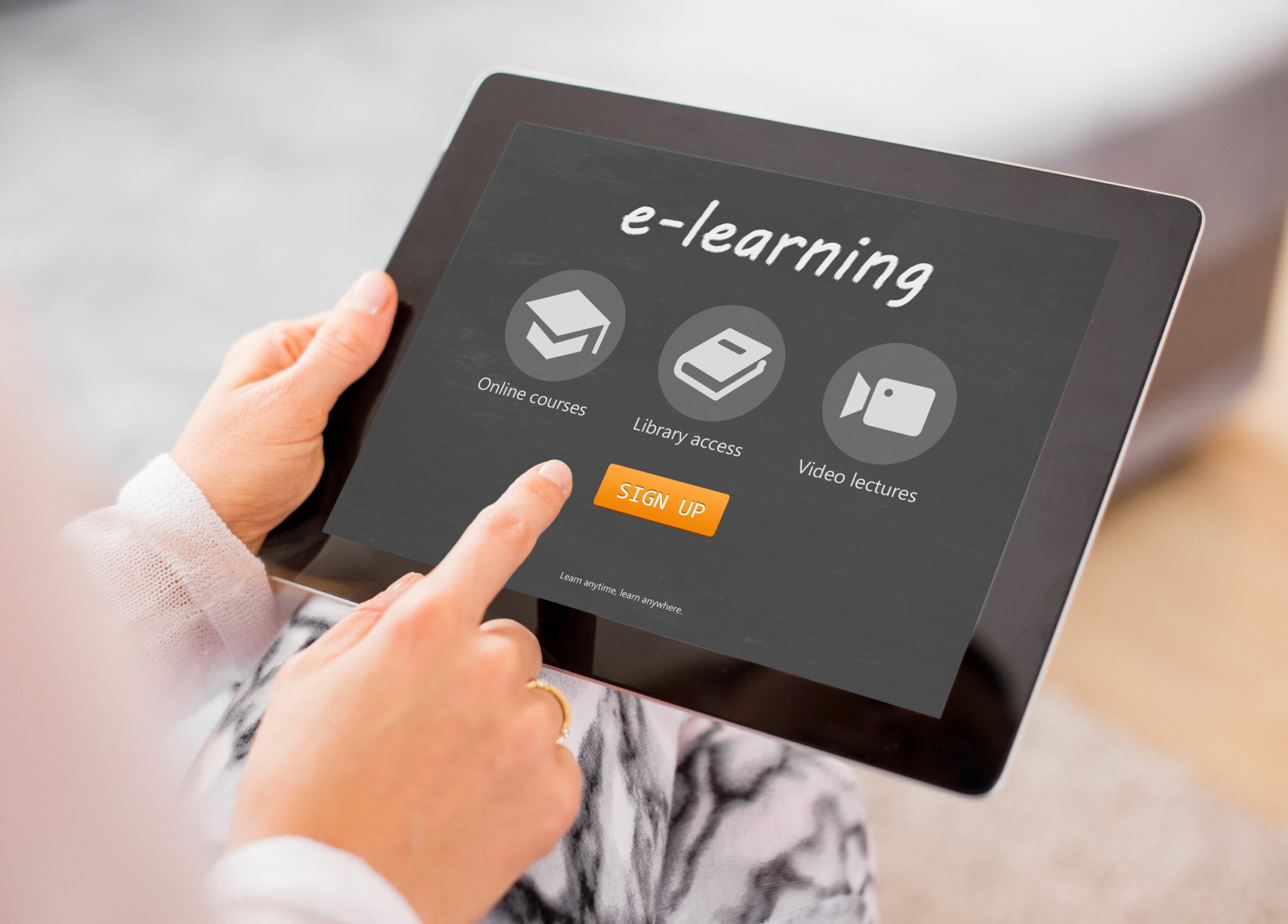 Beispiel-E-Learning-Website auf Tablet-Computern
