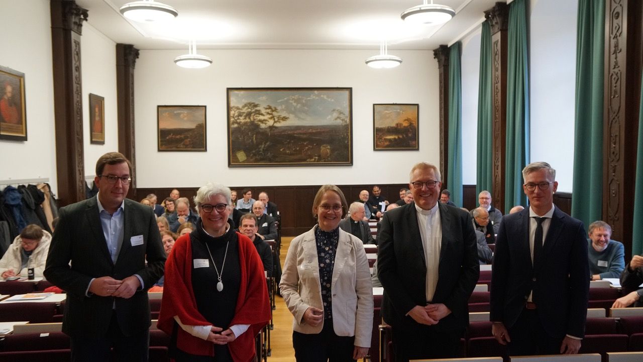 den-synodalen-weg-verstehen-1
