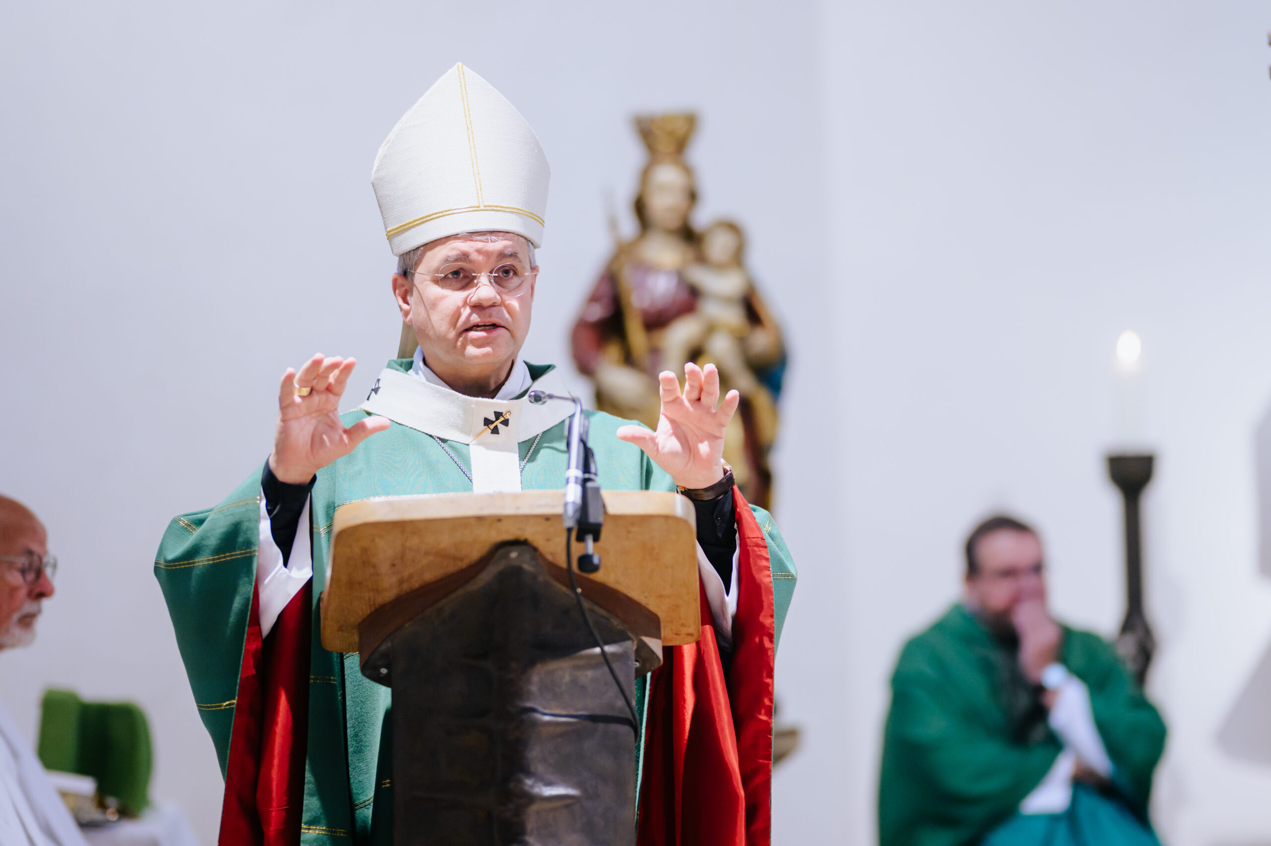 Erzbischof Bentz ermutigt: "Gott vermag Größeres, als wir erahnen".