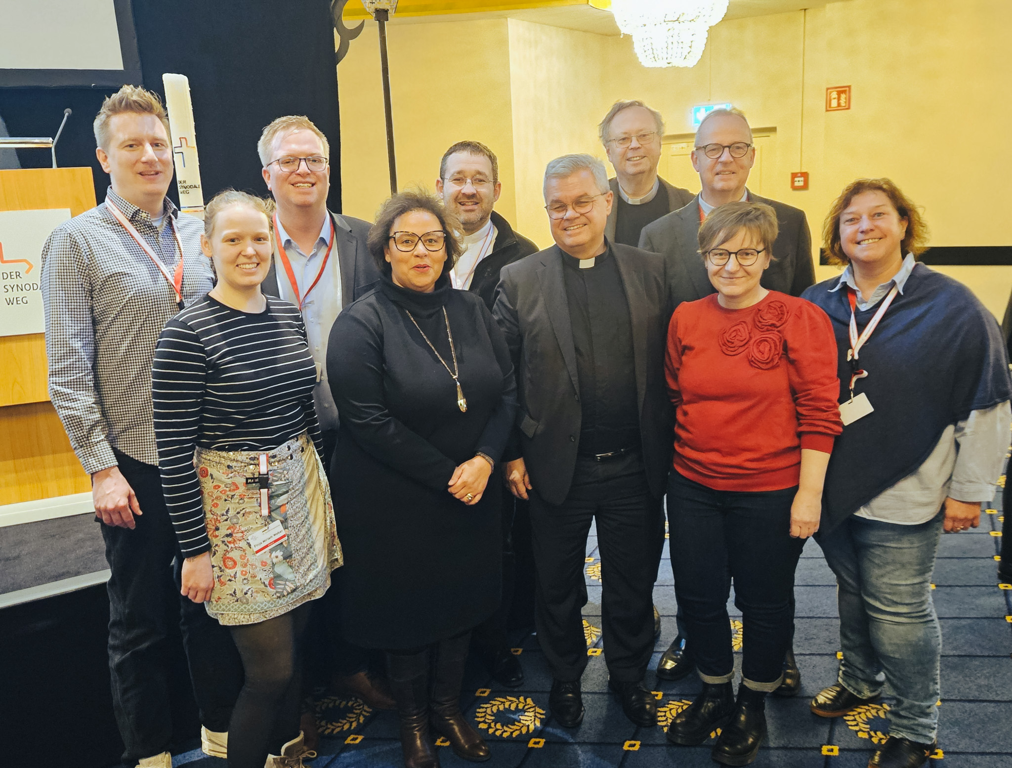 Delegierte aus dem Erzbistum Paderborn bei der sechsten Synodalversammlung Stuttgart.